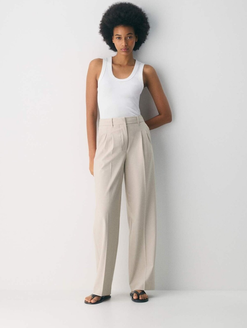 Aritzia The Effortless Pant Heather Matte Pearl Sz 2 Wide Leg Trouser Minimalist
